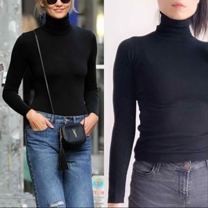 BLACK SOFT TURTLENECK SLIM FIT TOP